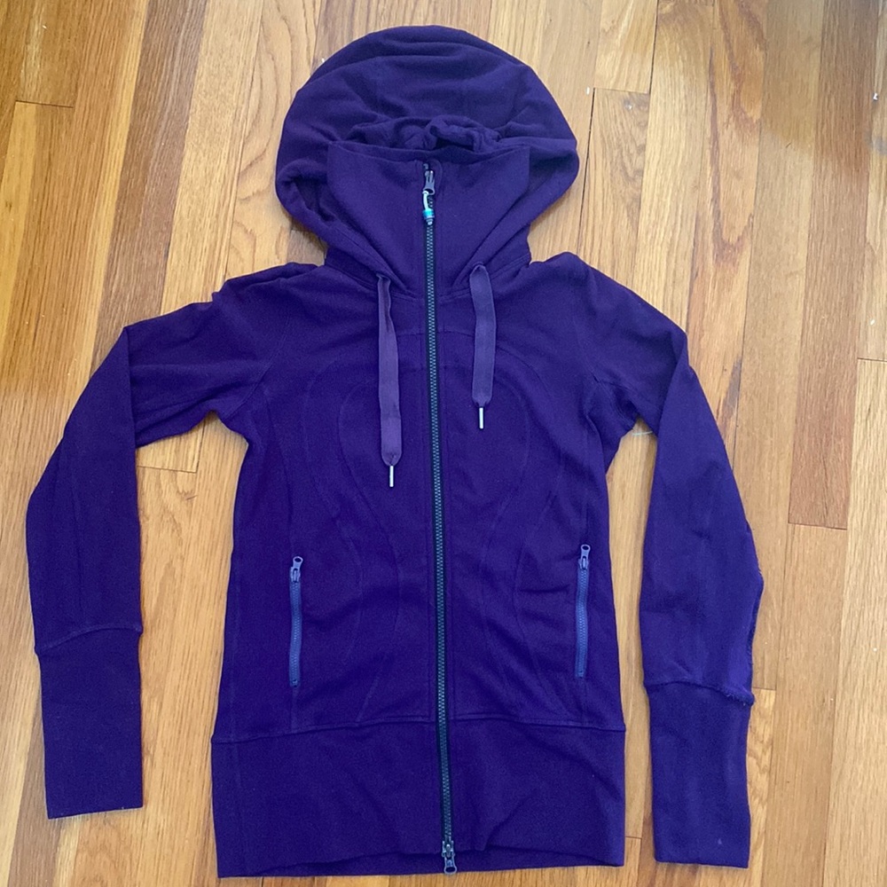 LULULEMON HOODED JACKET - SIZE 4